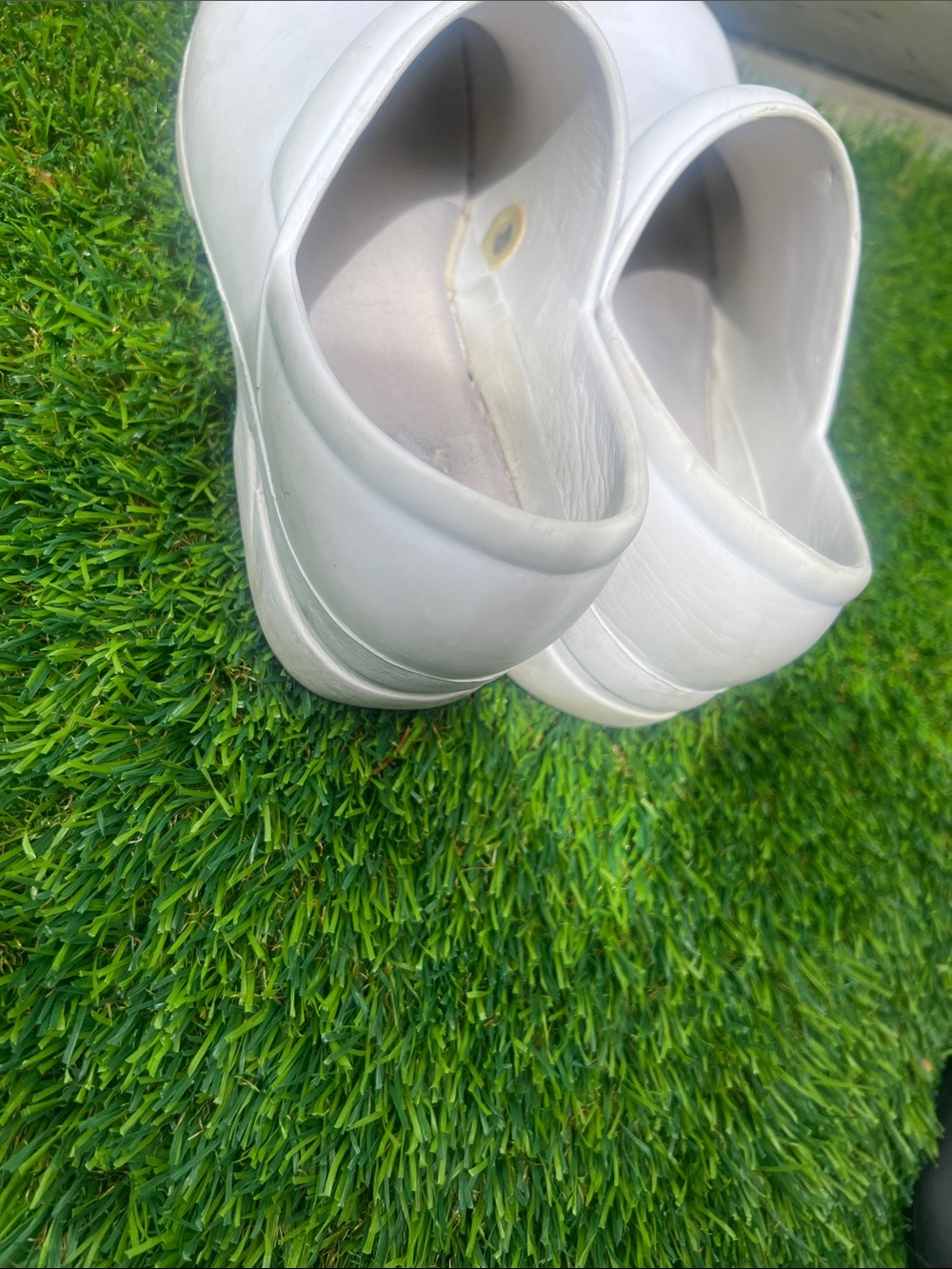 Classic White Slip-On Mules for Nurse Women - Picture 4 of 7